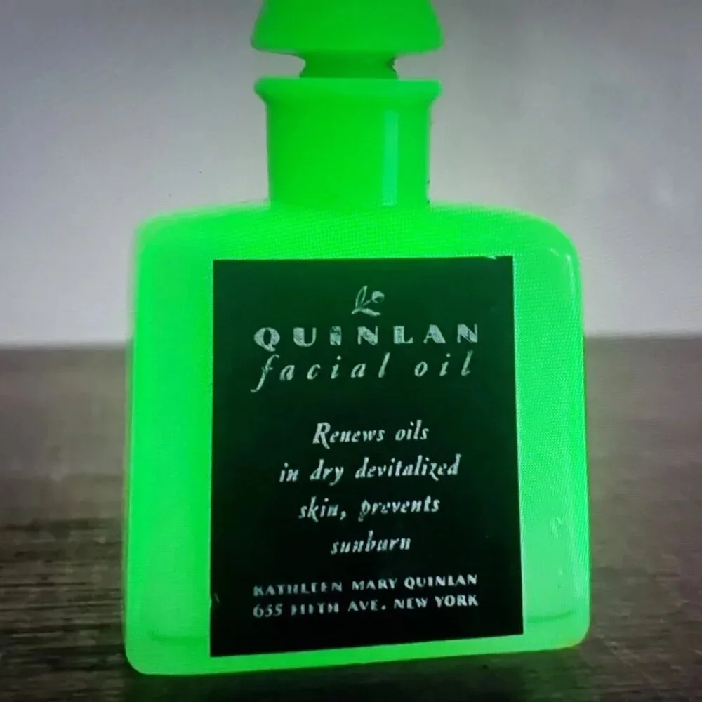 Kathleen Quinlan Uranium Jadeite Jadite Glass Facial Oil Bottle 1930’s Jade ite